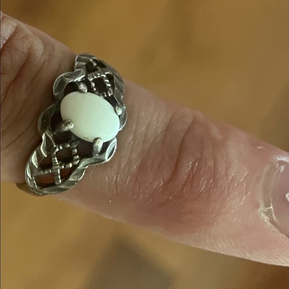 Sterling silver vintage ring unsure size